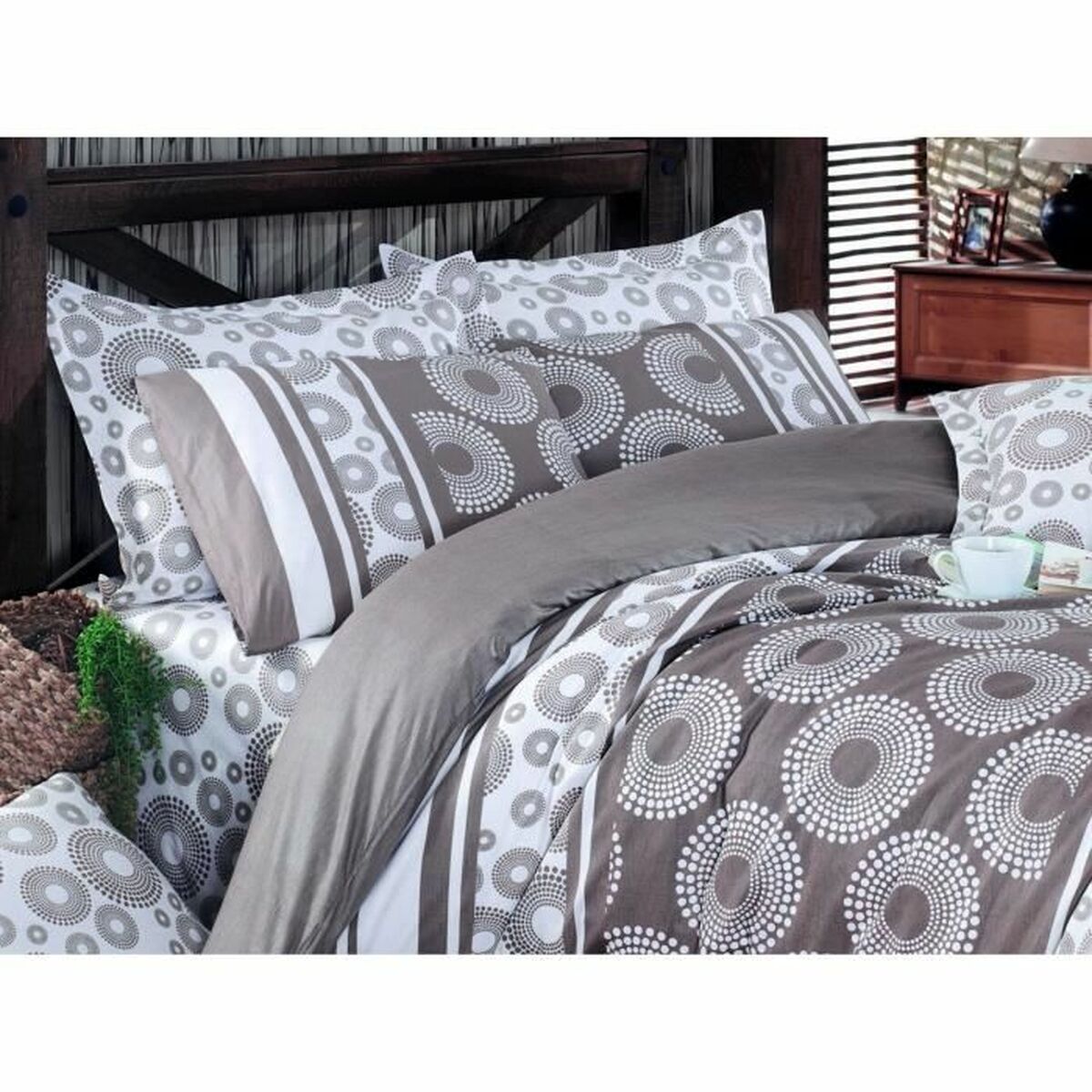 V2HDF732917E1A7DCE571DCE6D84D3164E0R6601716P5